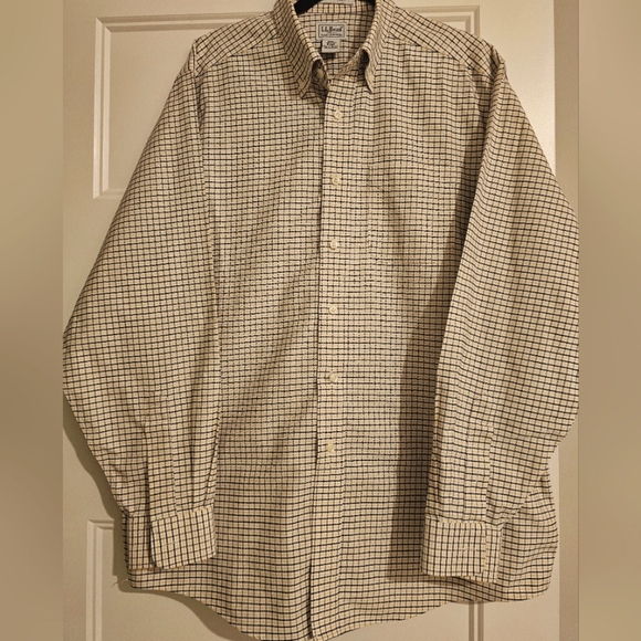 L.L. Bean Men's Long Sleeve Oxford sz 16 1/2 - Picture 1 of 4